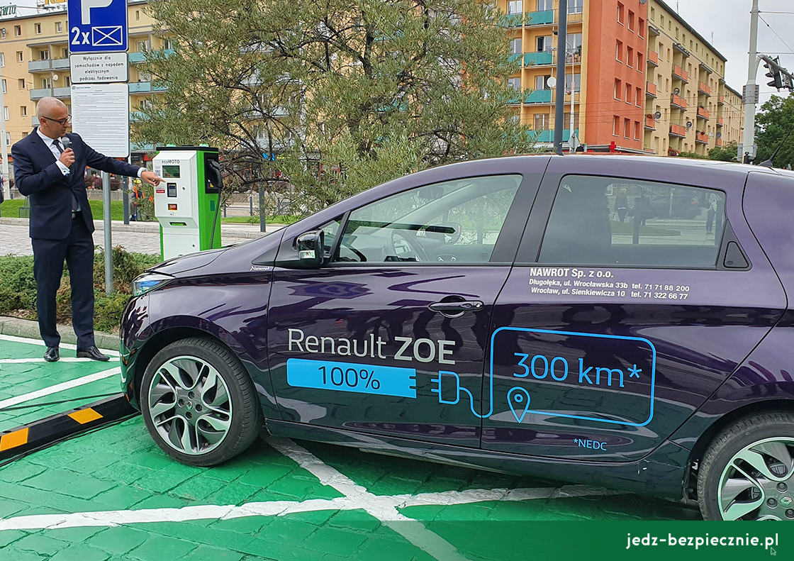 Wydanie na weekend - PKP otwiera kolejny punkt ładowania pojazdów elektrycznych i kontynuuje współpracę z Renault